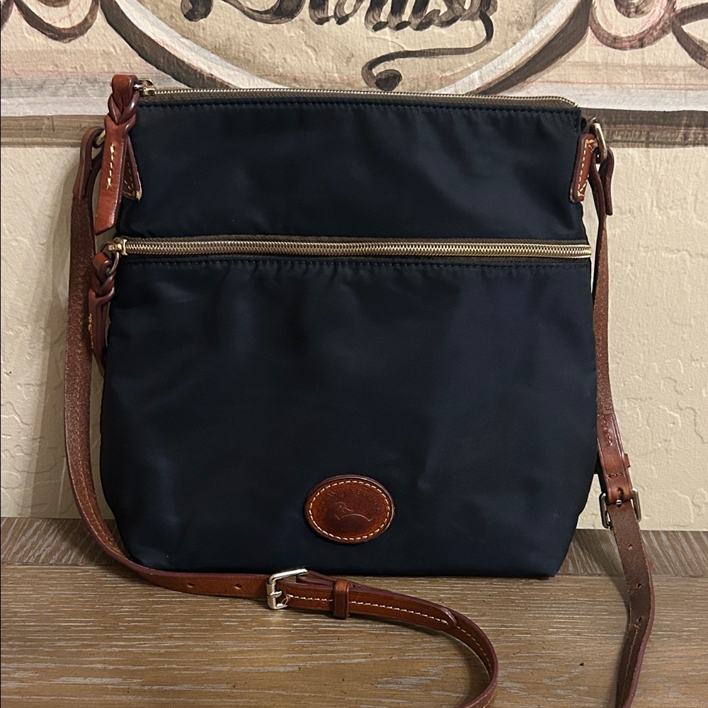 EUC Dooney & Bourke Navy and Brown Crossbody Bag